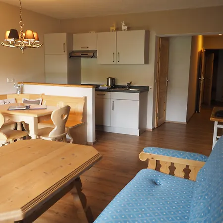 Ξενοδοχείο με διαμερίσματα Haus Brabant 3*