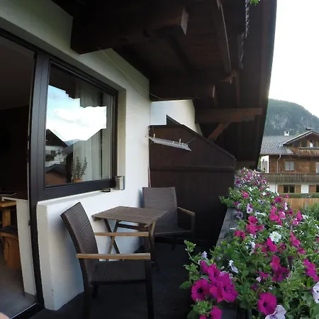 Ξενοδοχείο με διαμερίσματα Haus Brabant 3*